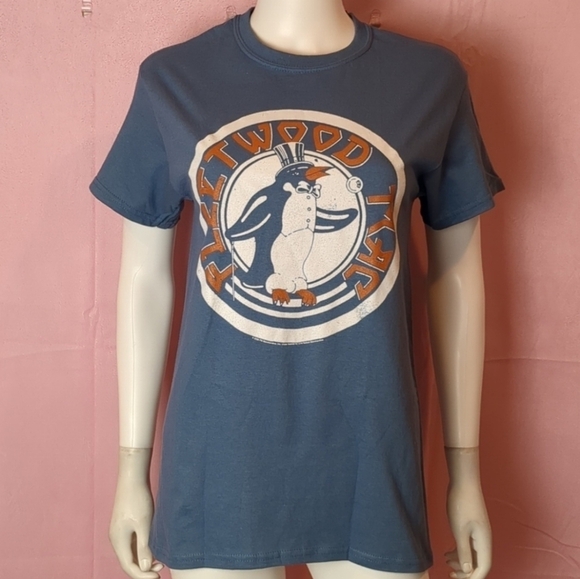 Nasty Gal Fleetwood Mac Penguin Graphic Short Sleeve Tee in Blue size Small - Picture 1 of 4